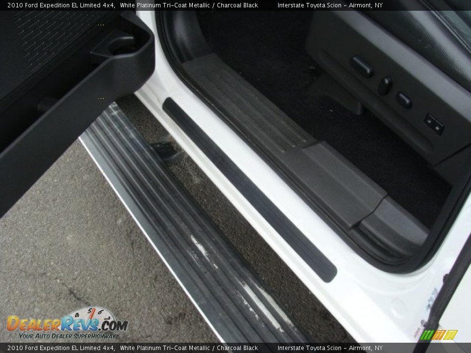 2010 Ford Expedition EL Limited 4x4 White Platinum Tri-Coat Metallic / Charcoal Black Photo #9