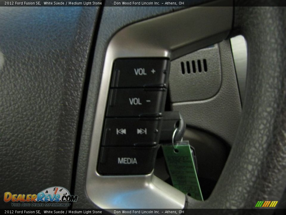2012 Ford Fusion SE White Suede / Medium Light Stone Photo #17