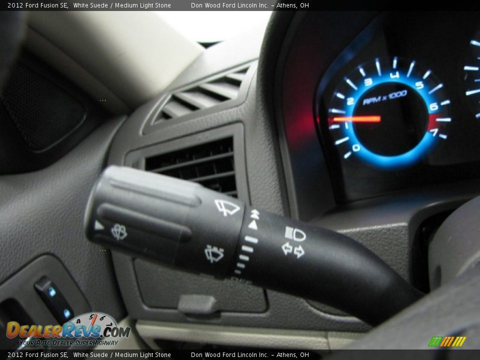 2012 Ford Fusion SE White Suede / Medium Light Stone Photo #18