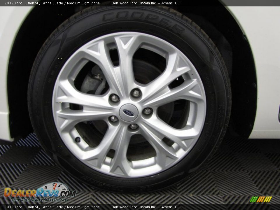 2012 Ford Fusion SE White Suede / Medium Light Stone Photo #24