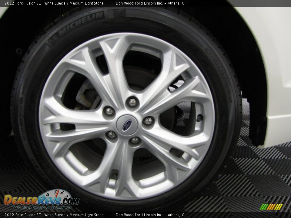 2012 Ford Fusion SE White Suede / Medium Light Stone Photo #25