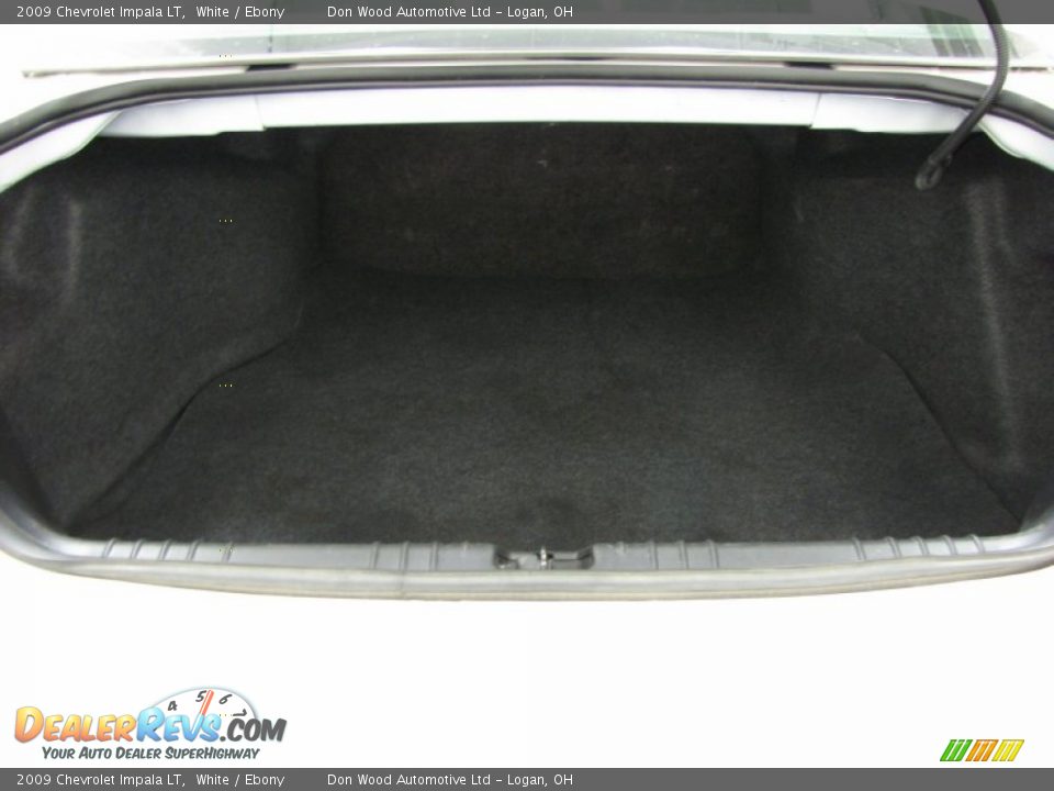 2009 Chevrolet Impala LT White / Ebony Photo #3