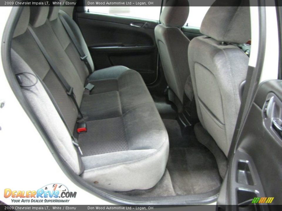 Rear Seat of 2009 Chevrolet Impala LT Photo #7