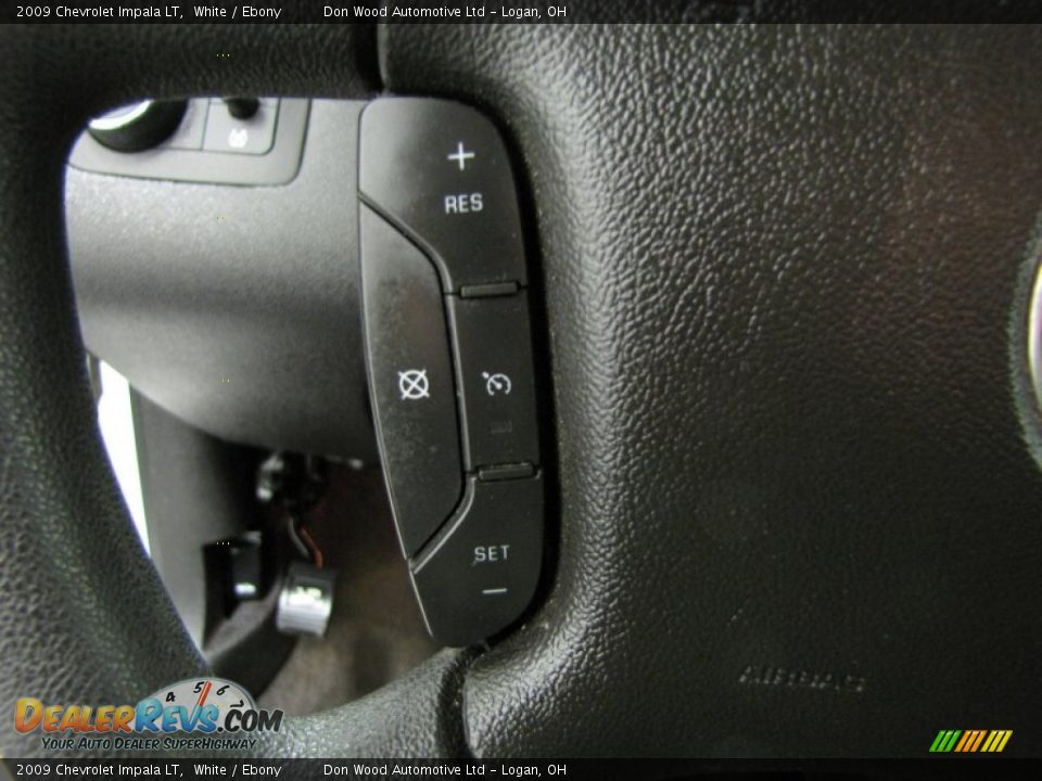 2009 Chevrolet Impala LT White / Ebony Photo #15