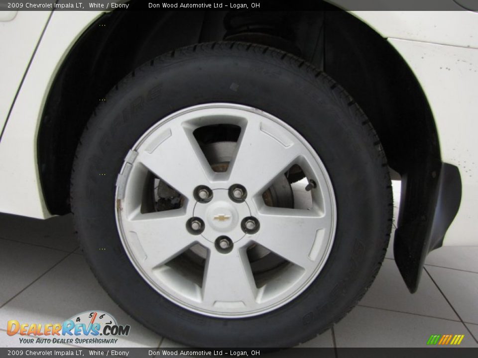 2009 Chevrolet Impala LT White / Ebony Photo #23