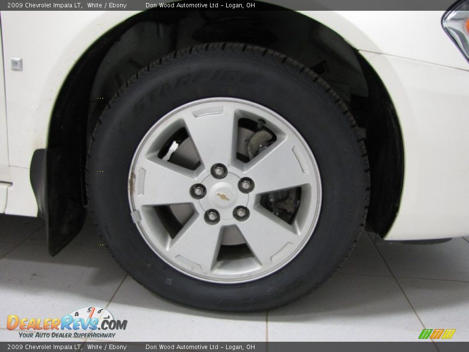2009 Chevrolet Impala LT White / Ebony Photo #24