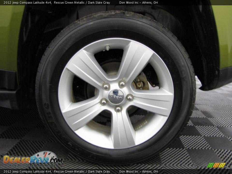2012 Jeep Compass Latitude 4x4 Rescue Green Metallic / Dark Slate Gray Photo #25