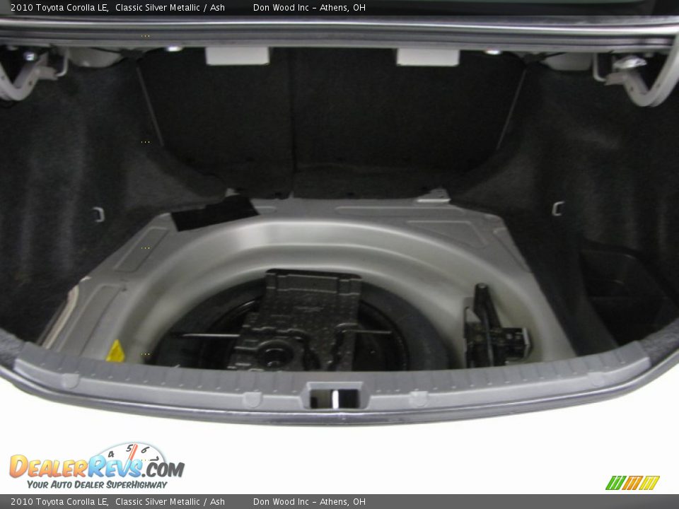 2010 Toyota Corolla LE Classic Silver Metallic / Ash Photo #4