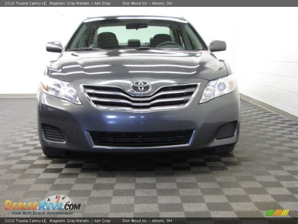 2010 Toyota Camry LE Magnetic Gray Metallic / Ash Gray Photo #2