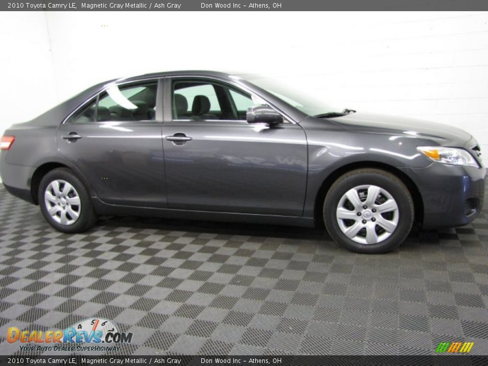 2010 Toyota Camry LE Magnetic Gray Metallic / Ash Gray Photo #3