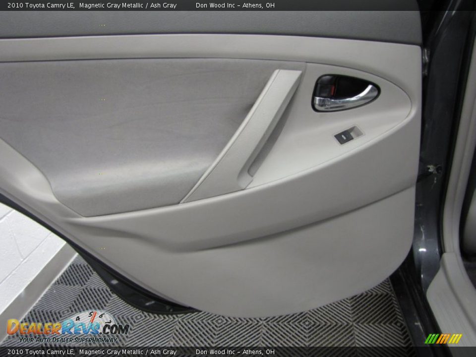 2010 Toyota Camry LE Magnetic Gray Metallic / Ash Gray Photo #12