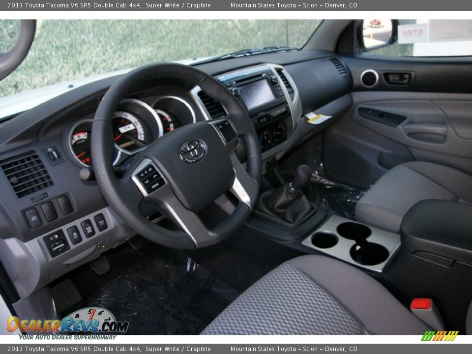 2013 Toyota Tacoma V6 SR5 Double Cab 4x4 Super White / Graphite Photo #5
