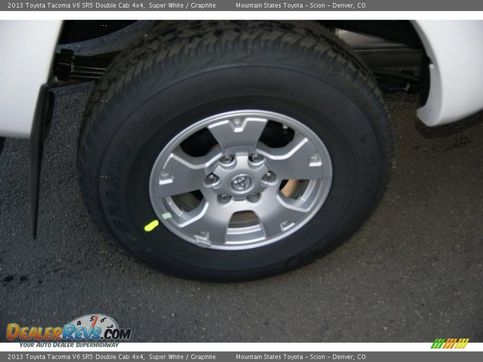 2013 Toyota Tacoma V6 SR5 Double Cab 4x4 Super White / Graphite Photo #8