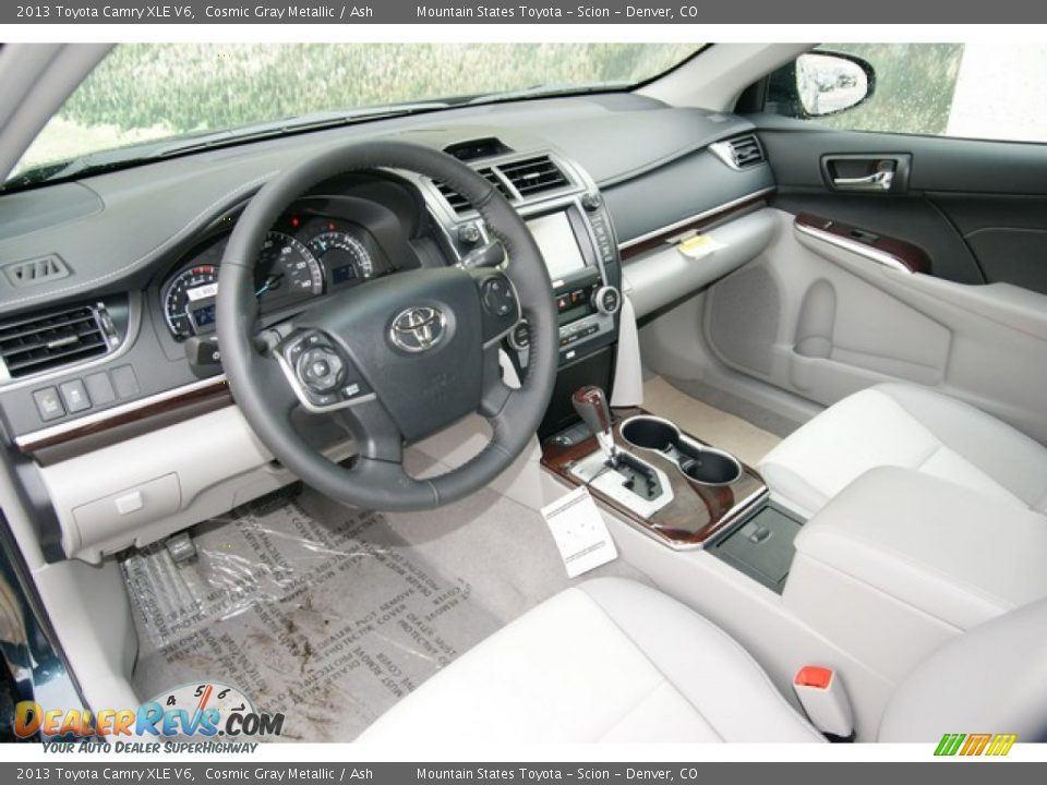 2013 Toyota Camry XLE V6 Cosmic Gray Metallic / Ash Photo #5