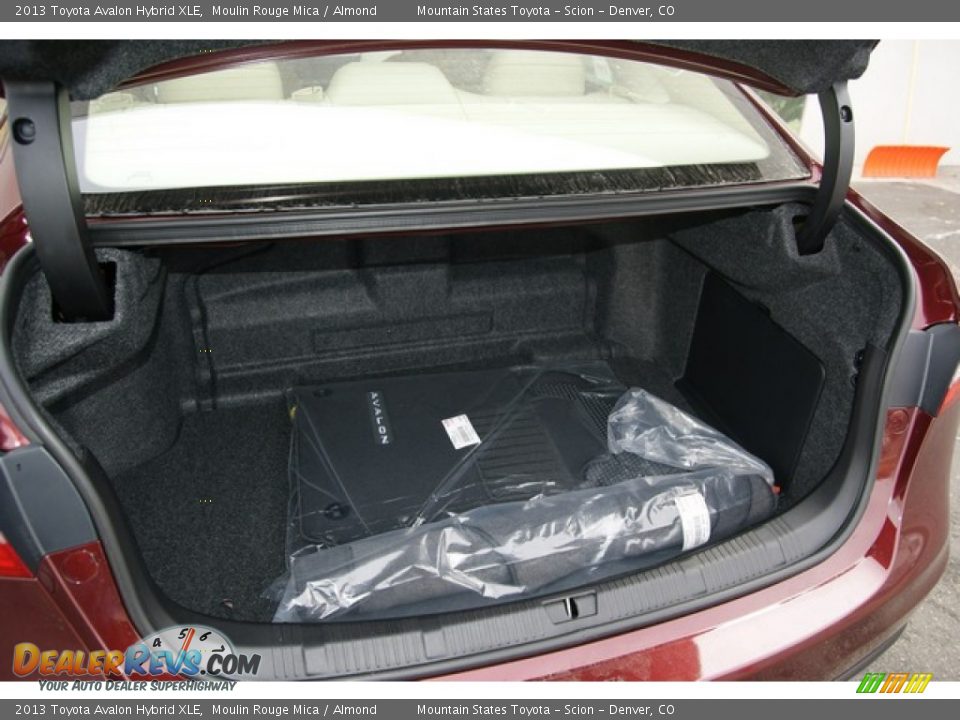 2013 Toyota Avalon Hybrid XLE Moulin Rouge Mica / Almond Photo #8