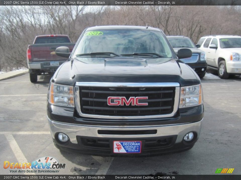 2007 GMC Sierra 1500 SLE Crew Cab 4x4 Onyx Black / Ebony Black Photo #2