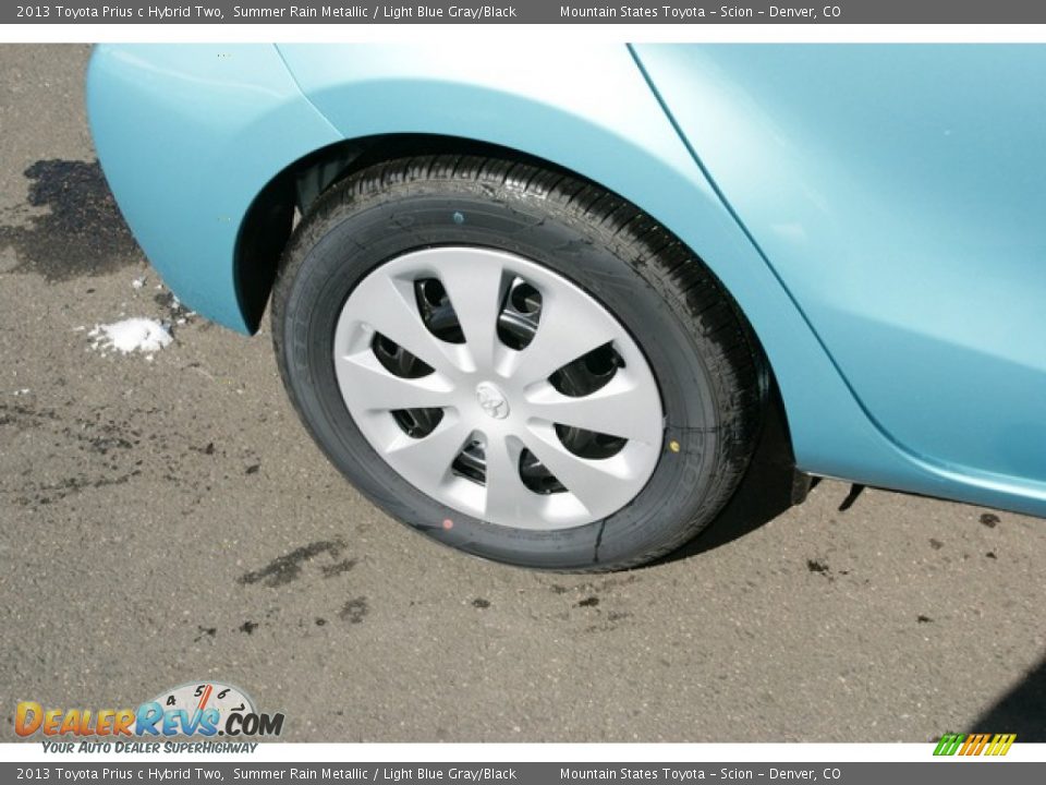 2013 Toyota Prius c Hybrid Two Summer Rain Metallic / Light Blue Gray/Black Photo #9