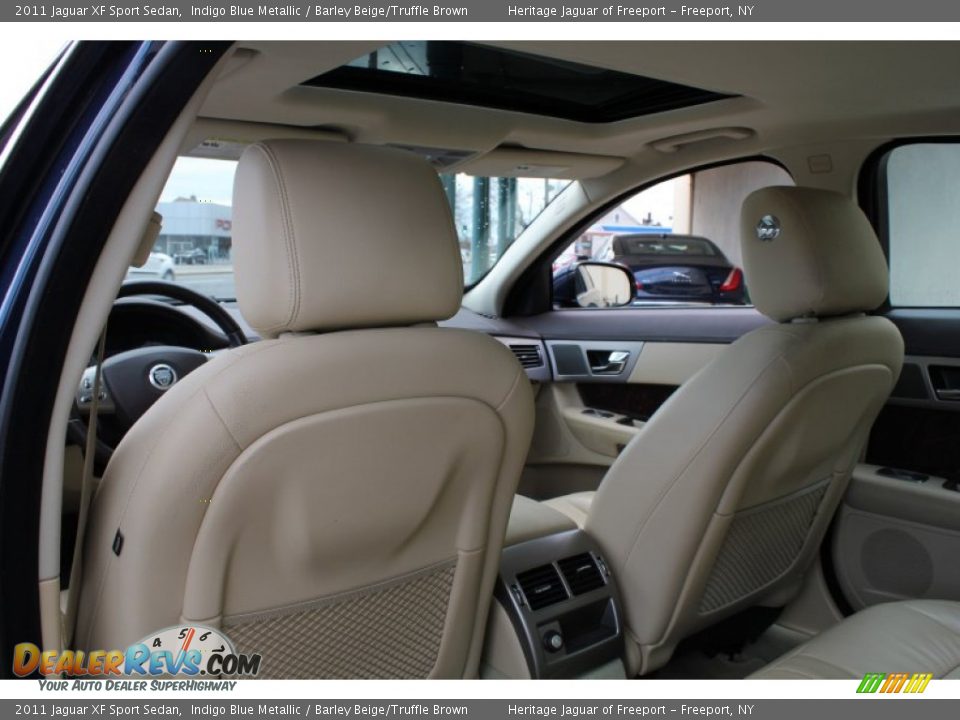 2011 Jaguar XF Sport Sedan Indigo Blue Metallic / Barley Beige/Truffle Brown Photo #17