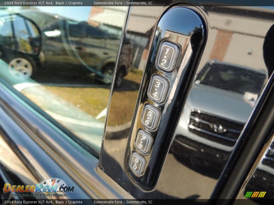 2004 Ford Explorer XLT 4x4 Black / Graphite Photo #3