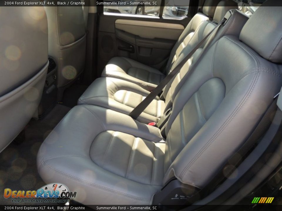 2004 Ford Explorer XLT 4x4 Black / Graphite Photo #8