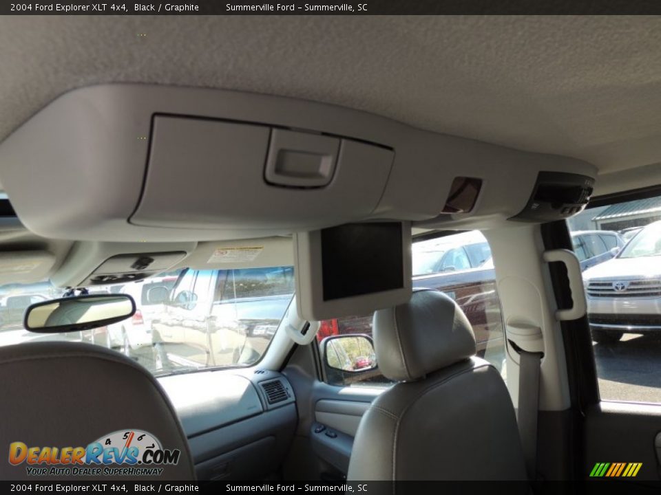 2004 Ford Explorer XLT 4x4 Black / Graphite Photo #9