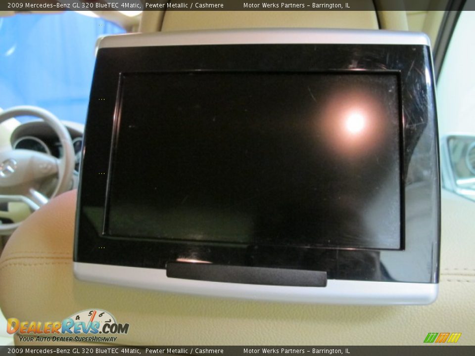2009 Mercedes-Benz GL 320 BlueTEC 4Matic Pewter Metallic / Cashmere Photo #26
