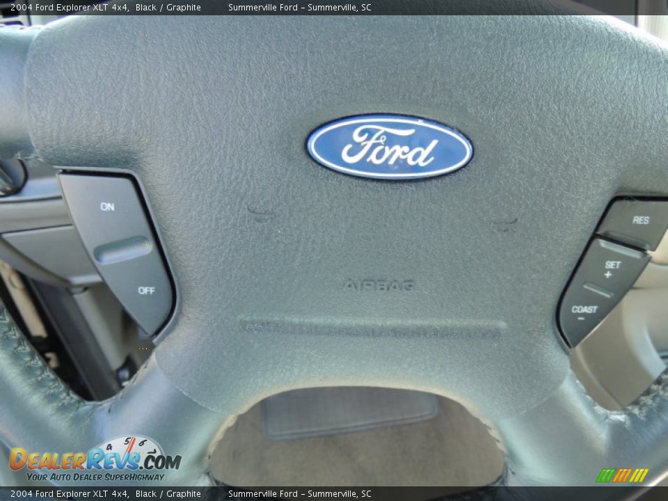 2004 Ford Explorer XLT 4x4 Black / Graphite Photo #24