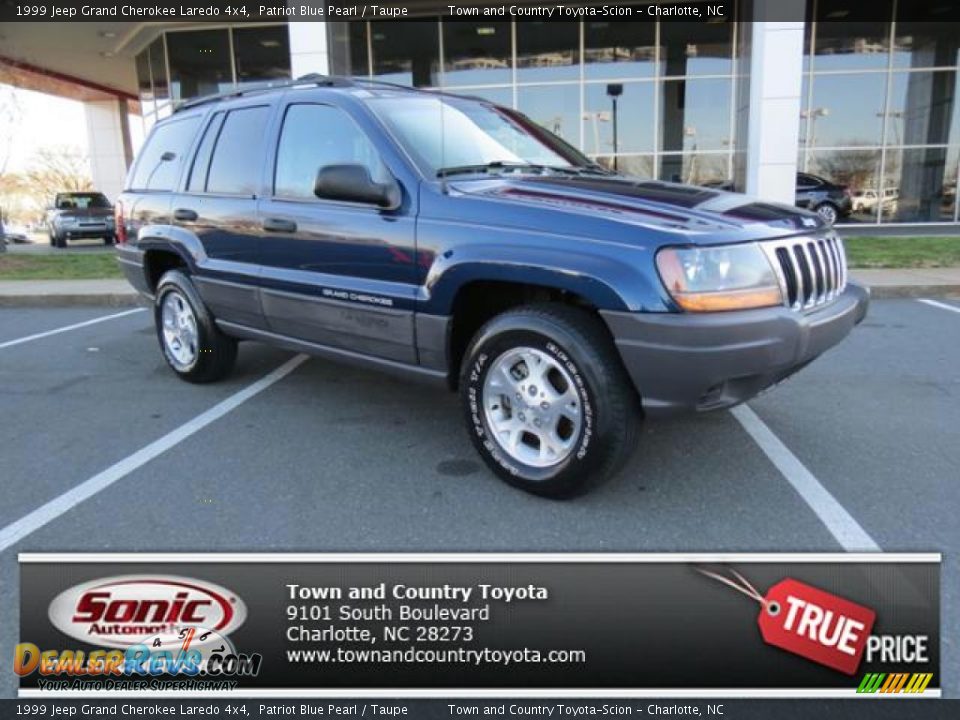 1999 Jeep Grand Cherokee Laredo 4x4 Patriot Blue Pearl / Taupe Photo #1