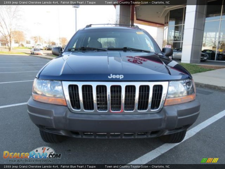 1999 Jeep Grand Cherokee Laredo 4x4 Patriot Blue Pearl / Taupe Photo #2