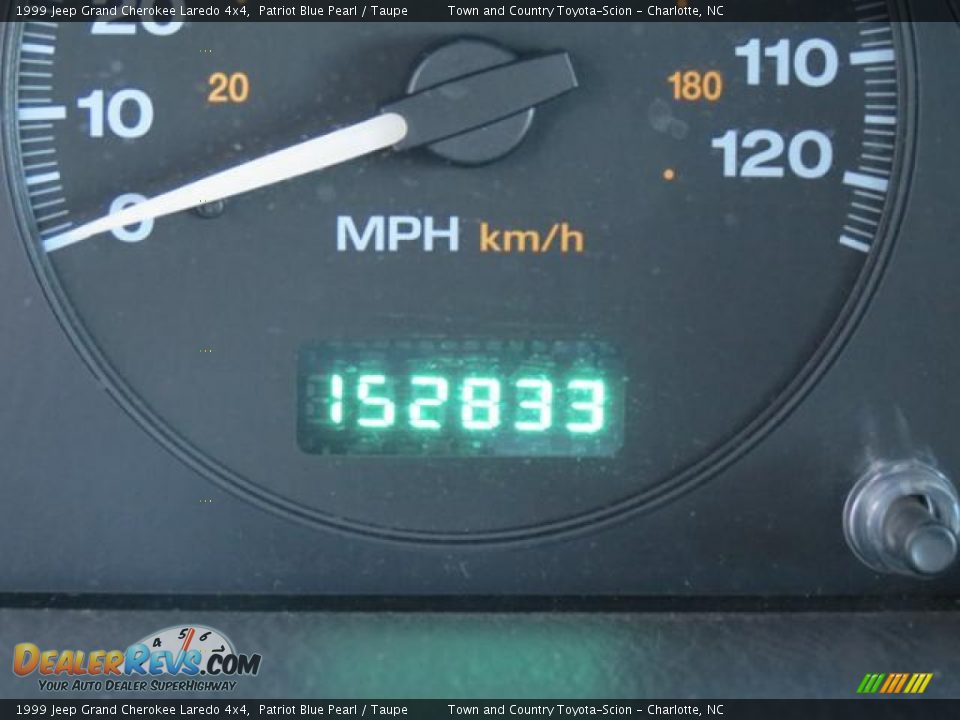 1999 Jeep Grand Cherokee Laredo 4x4 Patriot Blue Pearl / Taupe Photo #12
