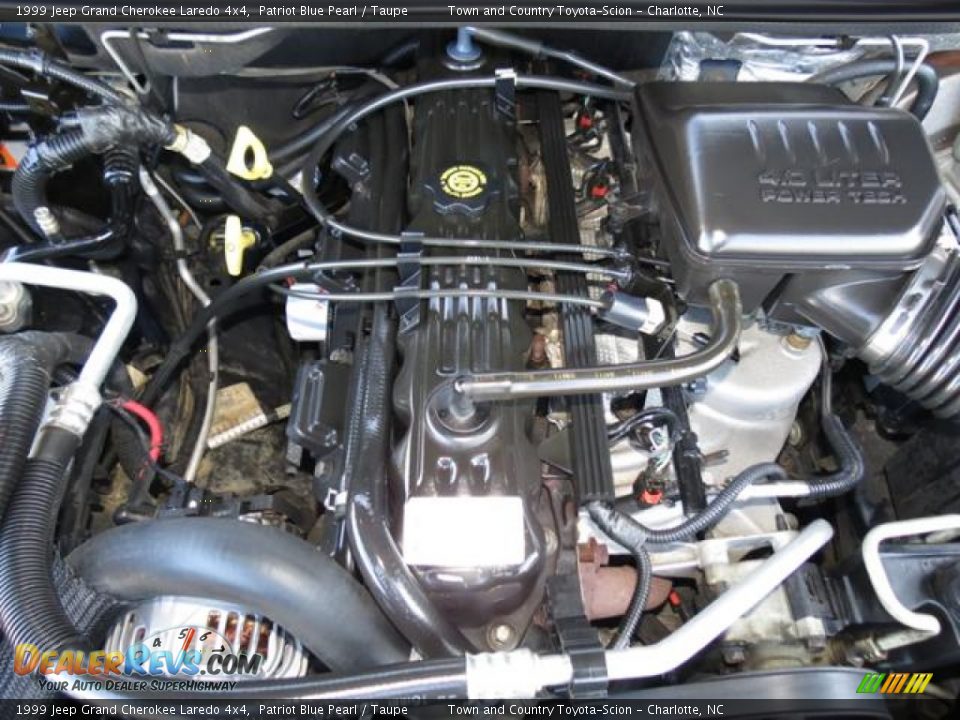 1999 Jeep Grand Cherokee Laredo 4x4 Patriot Blue Pearl / Taupe Photo #27