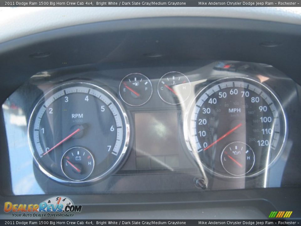 2011 Dodge Ram 1500 Big Horn Crew Cab 4x4 Bright White / Dark Slate Gray/Medium Graystone Photo #15