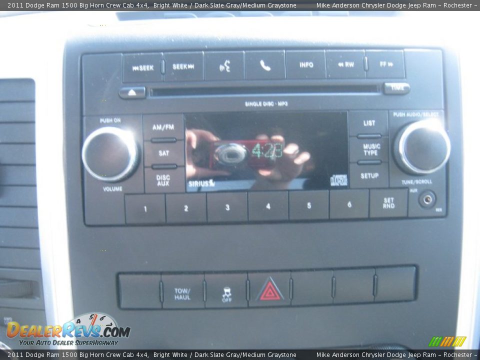 2011 Dodge Ram 1500 Big Horn Crew Cab 4x4 Bright White / Dark Slate Gray/Medium Graystone Photo #16