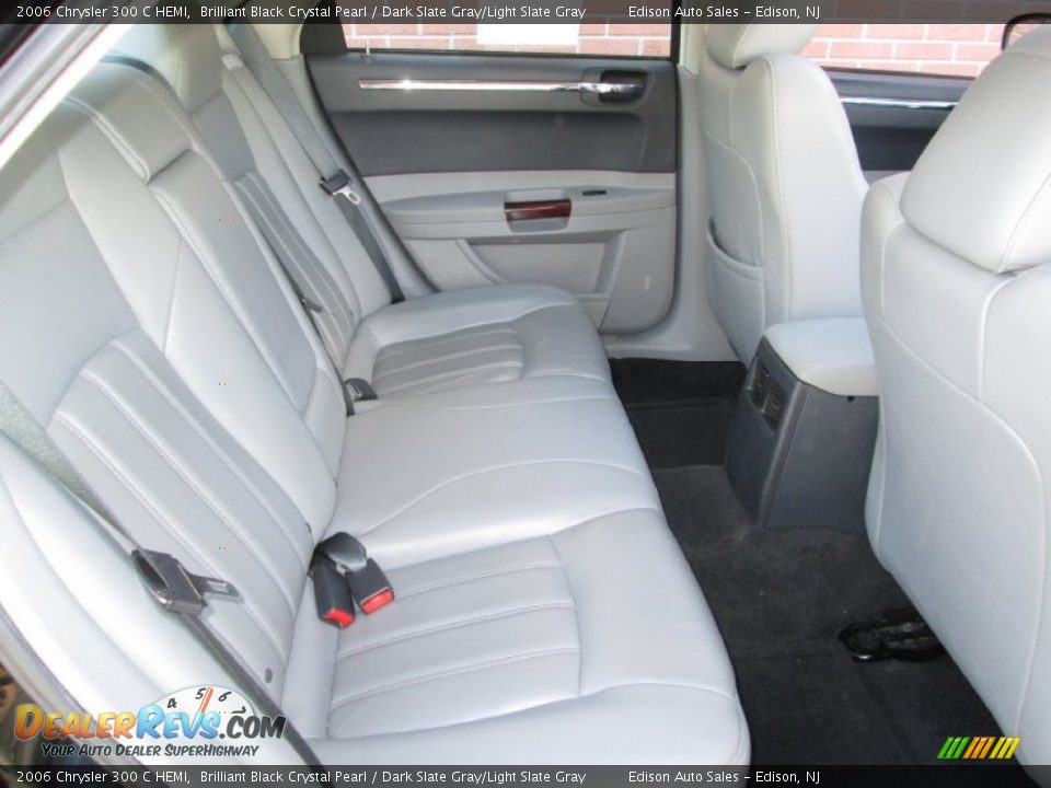 2006 Chrysler 300 C HEMI Brilliant Black Crystal Pearl / Dark Slate Gray/Light Slate Gray Photo #18