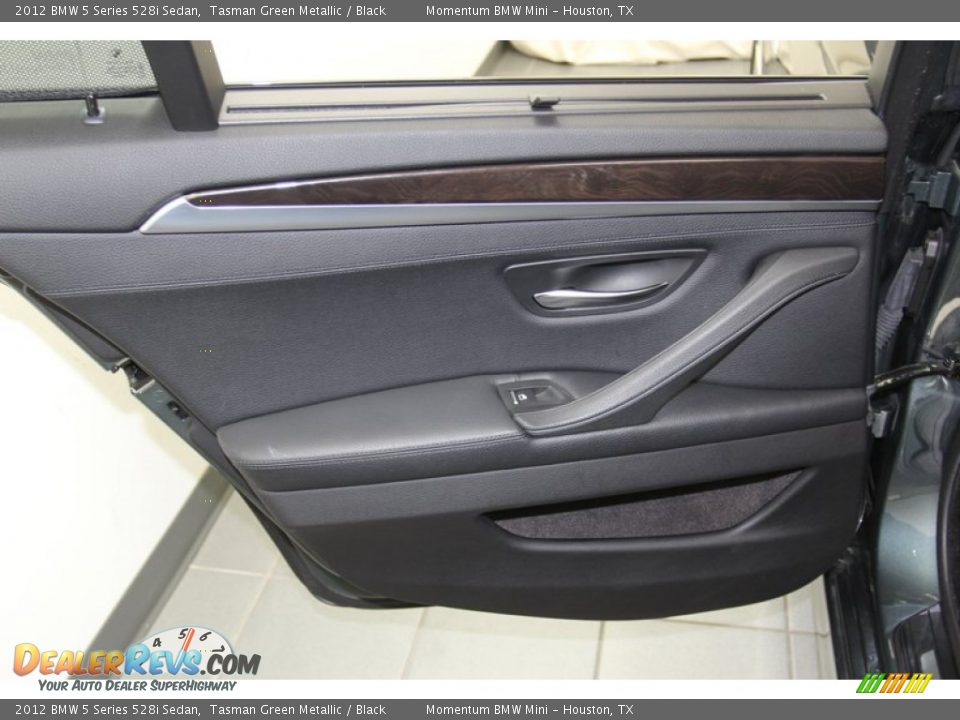 2012 BMW 5 Series 528i Sedan Tasman Green Metallic / Black Photo #33