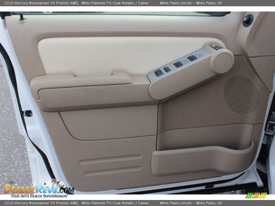 2010 Mercury Mountaineer V6 Premier AWD White Platinum Tri-Coat Metallic / Camel Photo #17