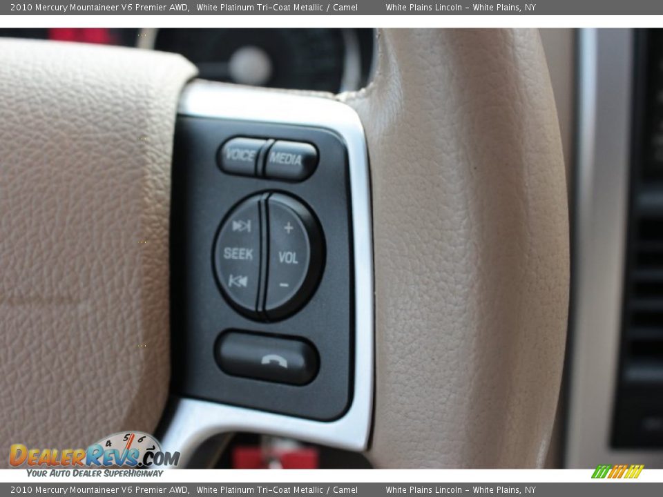 2010 Mercury Mountaineer V6 Premier AWD White Platinum Tri-Coat Metallic / Camel Photo #25