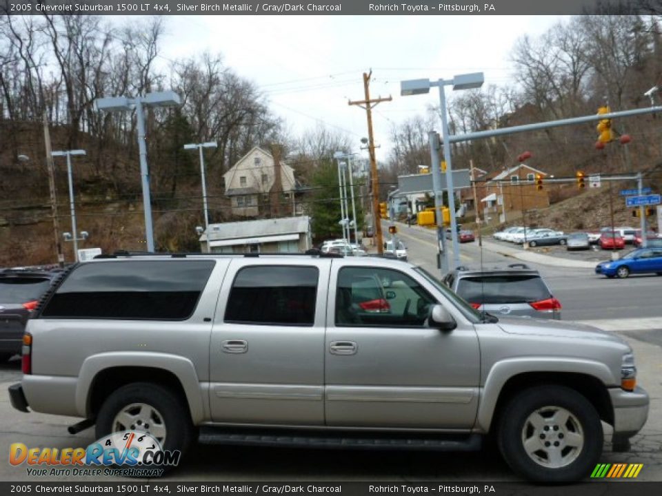 2005 Chevrolet Suburban 1500 LT 4x4 Silver Birch Metallic / Gray/Dark Charcoal Photo #2