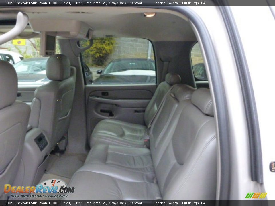 2005 Chevrolet Suburban 1500 LT 4x4 Silver Birch Metallic / Gray/Dark Charcoal Photo #5