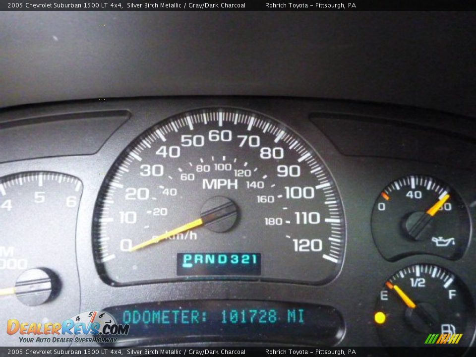 2005 Chevrolet Suburban 1500 LT 4x4 Silver Birch Metallic / Gray/Dark Charcoal Photo #9
