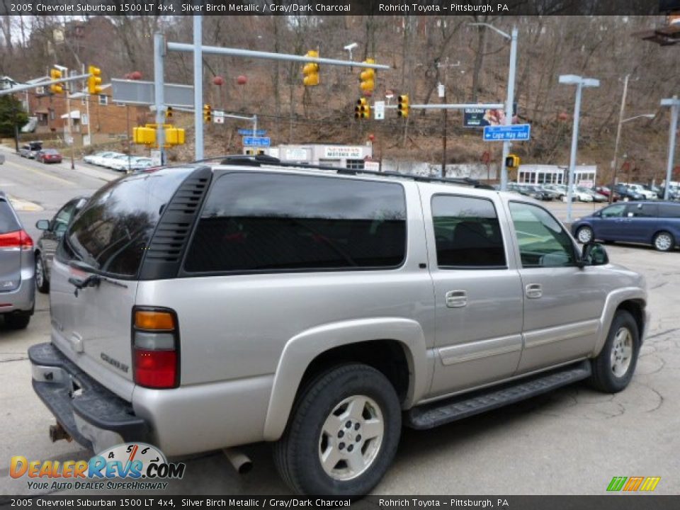 2005 Chevrolet Suburban 1500 LT 4x4 Silver Birch Metallic / Gray/Dark Charcoal Photo #10