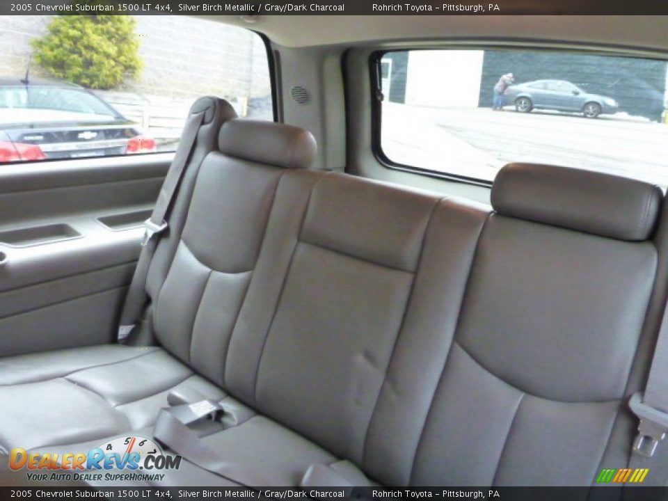 2005 Chevrolet Suburban 1500 LT 4x4 Silver Birch Metallic / Gray/Dark Charcoal Photo #14