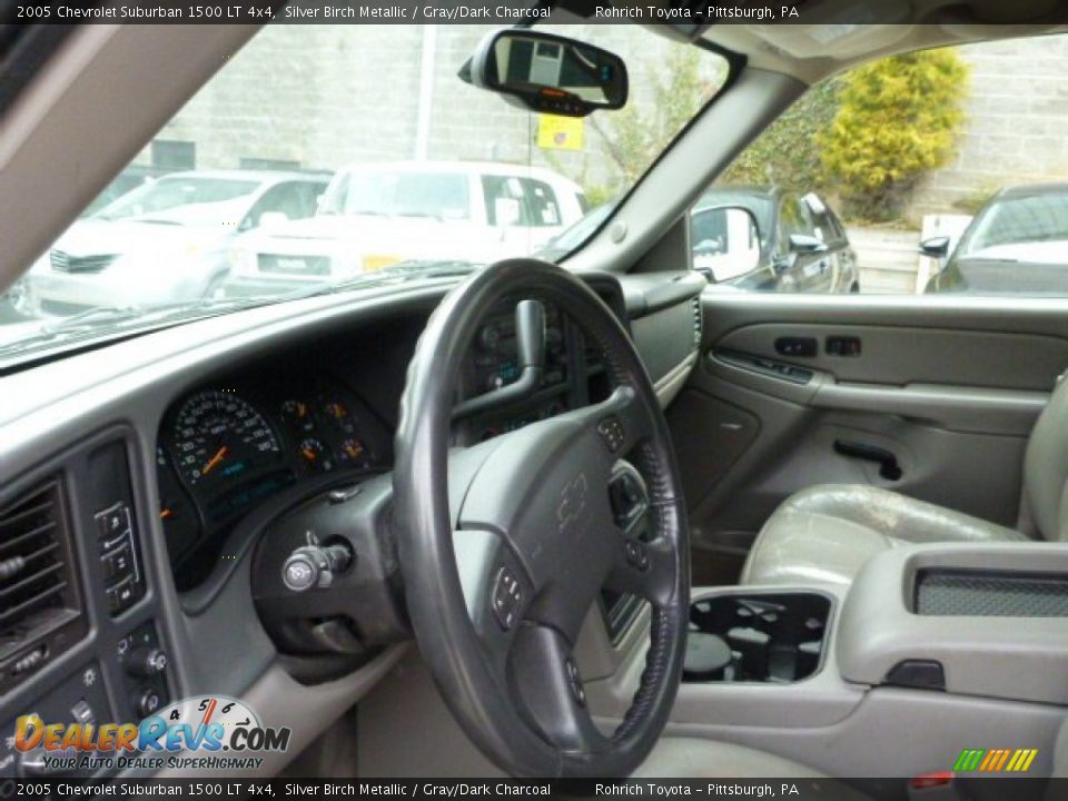 2005 Chevrolet Suburban 1500 LT 4x4 Silver Birch Metallic / Gray/Dark Charcoal Photo #18