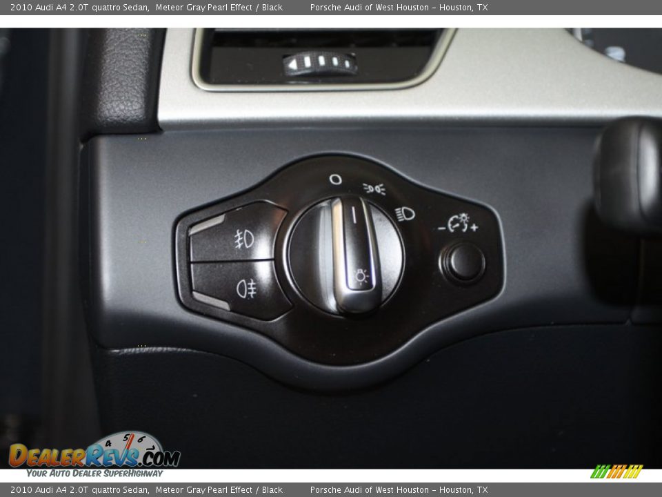 2010 Audi A4 2.0T quattro Sedan Meteor Gray Pearl Effect / Black Photo #24