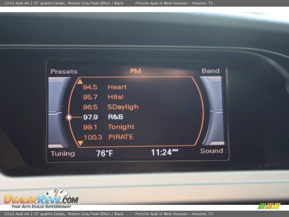 2010 Audi A4 2.0T quattro Sedan Meteor Gray Pearl Effect / Black Photo #25