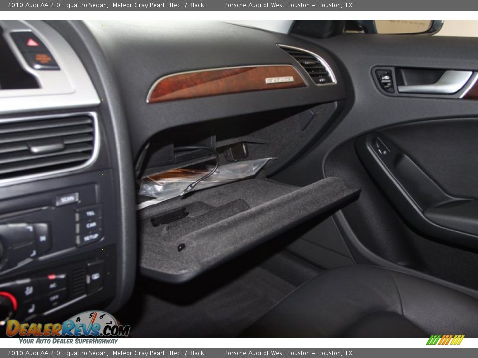 2010 Audi A4 2.0T quattro Sedan Meteor Gray Pearl Effect / Black Photo #33