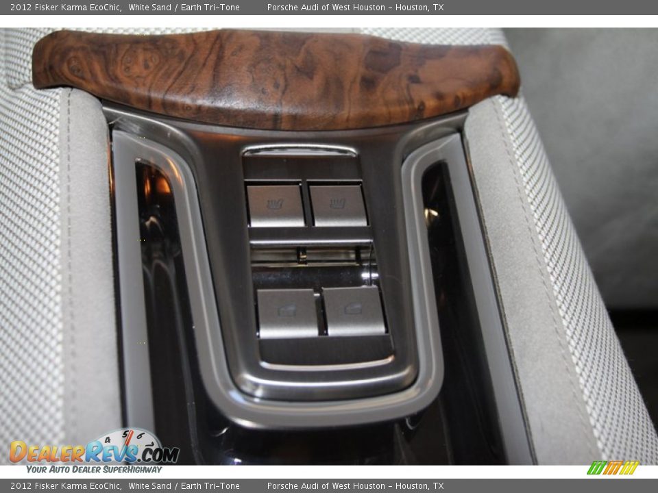 Controls of 2012 Fisker Karma EcoChic Photo #34