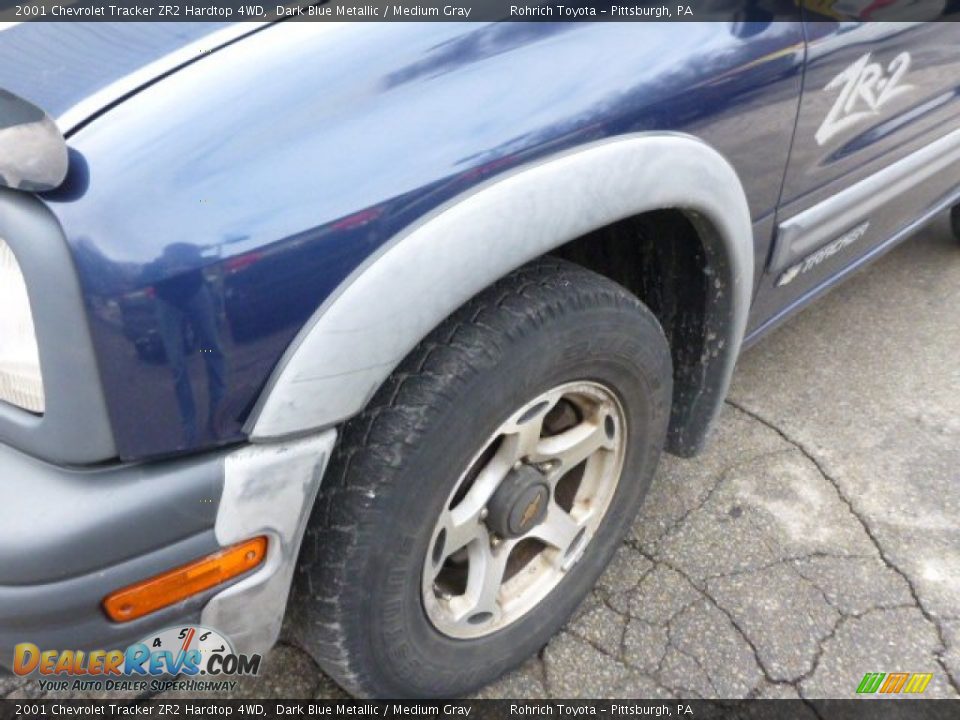 2001 Chevrolet Tracker ZR2 Hardtop 4WD Dark Blue Metallic / Medium Gray Photo #8