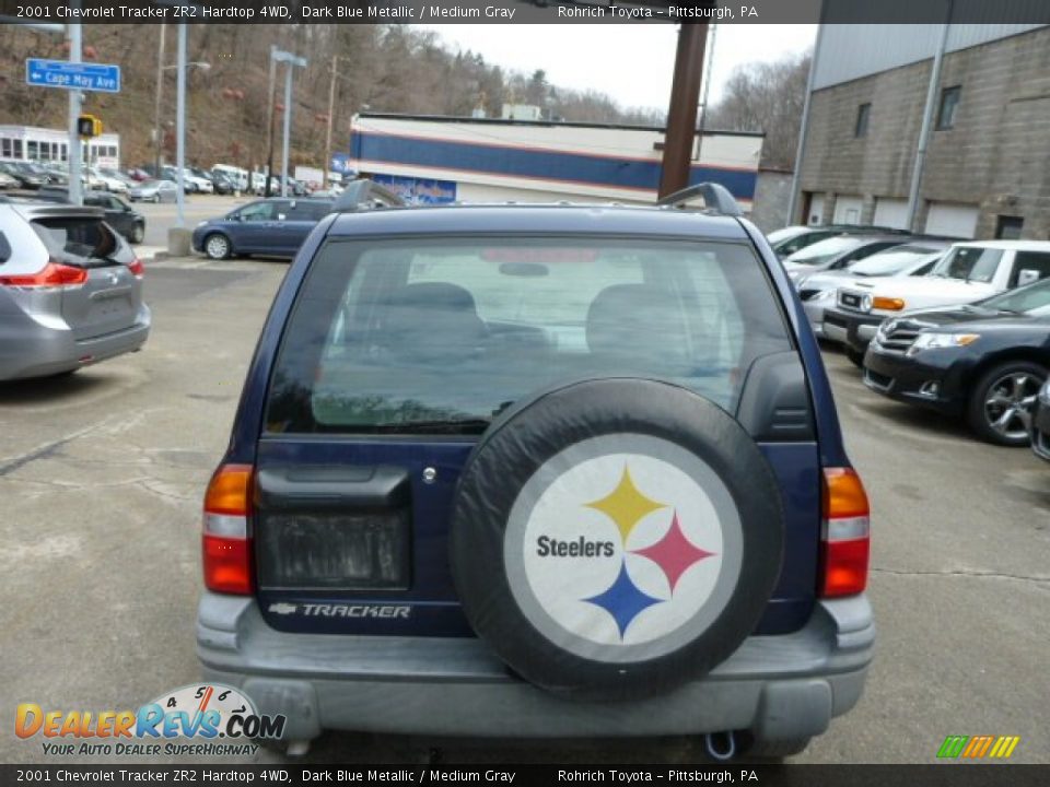 2001 Chevrolet Tracker ZR2 Hardtop 4WD Dark Blue Metallic / Medium Gray Photo #12