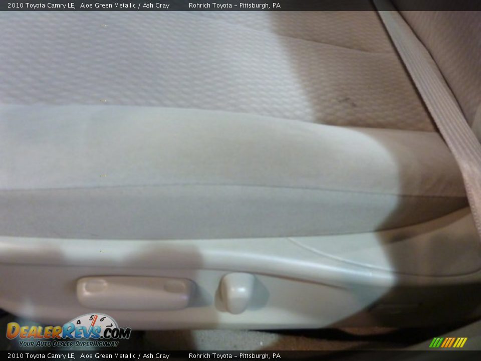 2010 Toyota Camry LE Aloe Green Metallic / Ash Gray Photo #7